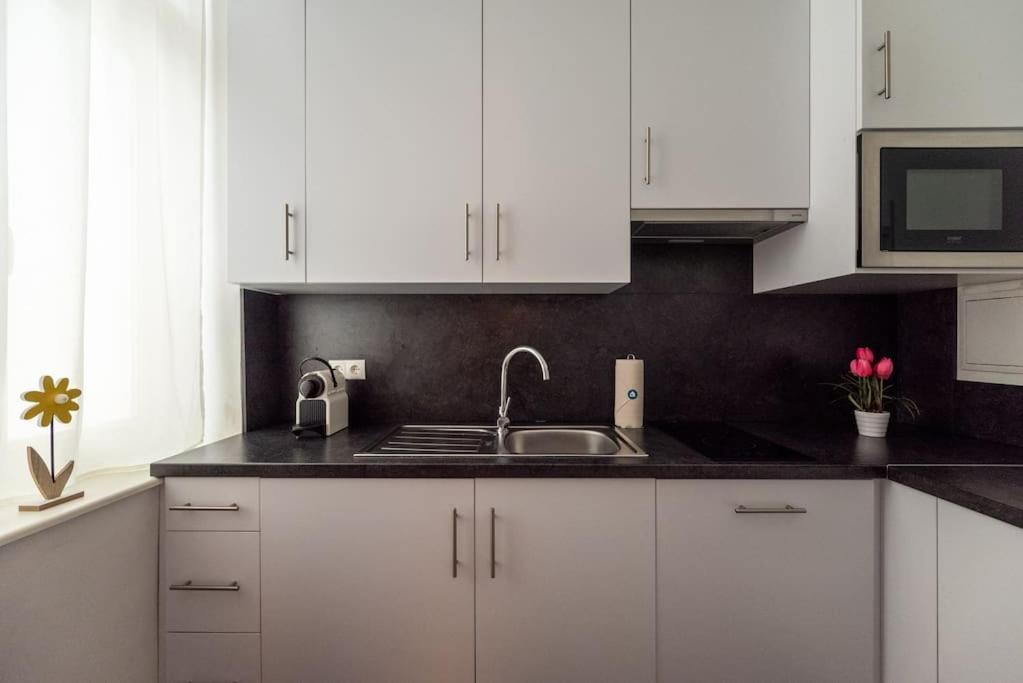 Pristine 1Br Steps From City By Hm Βιέννη Εξωτερικό φωτογραφία
