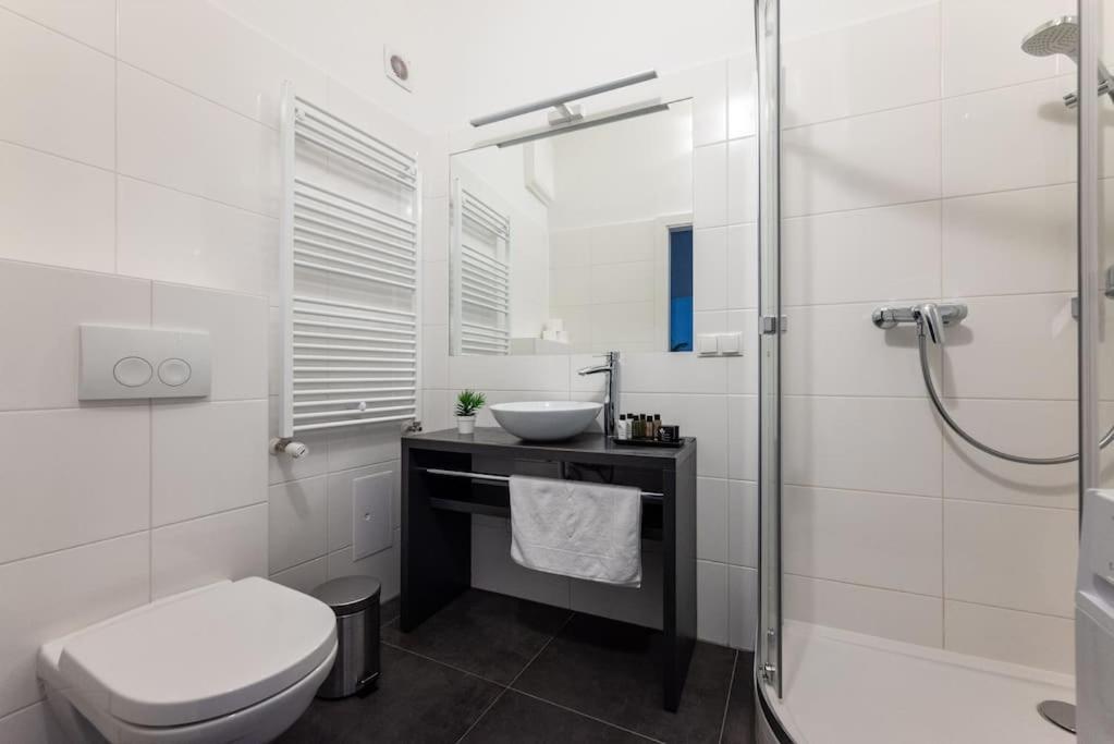 Pristine 1Br Steps From City By Hm Βιέννη Εξωτερικό φωτογραφία