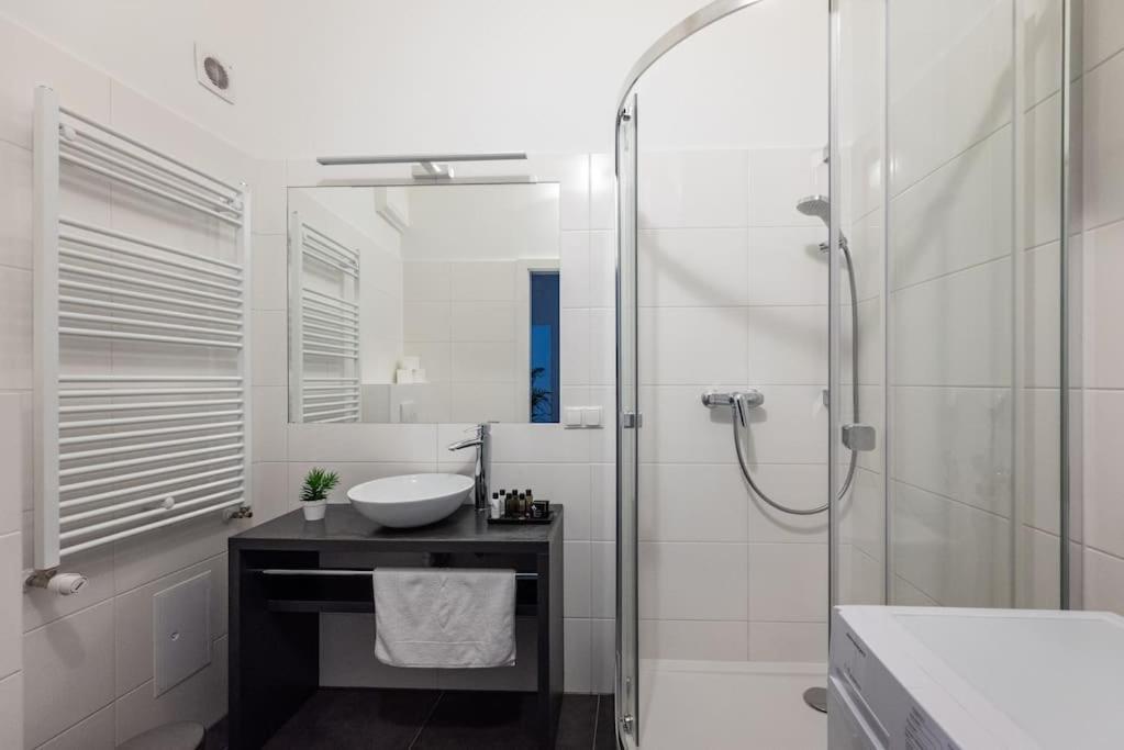 Pristine 1Br Steps From City By Hm Βιέννη Εξωτερικό φωτογραφία